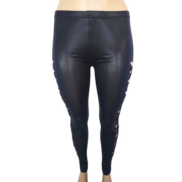 MIDNIGHT RADIANCE - 2XL/3XL - Wet Look Black Leggings with Intricate Side Cuts - Picture 4 of 6